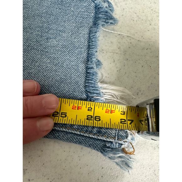 WE THE FREE 29 Straight Leg Jean Medium Blue Button Fly Shark Bite Hem Women D28 - Picture 7 of 7